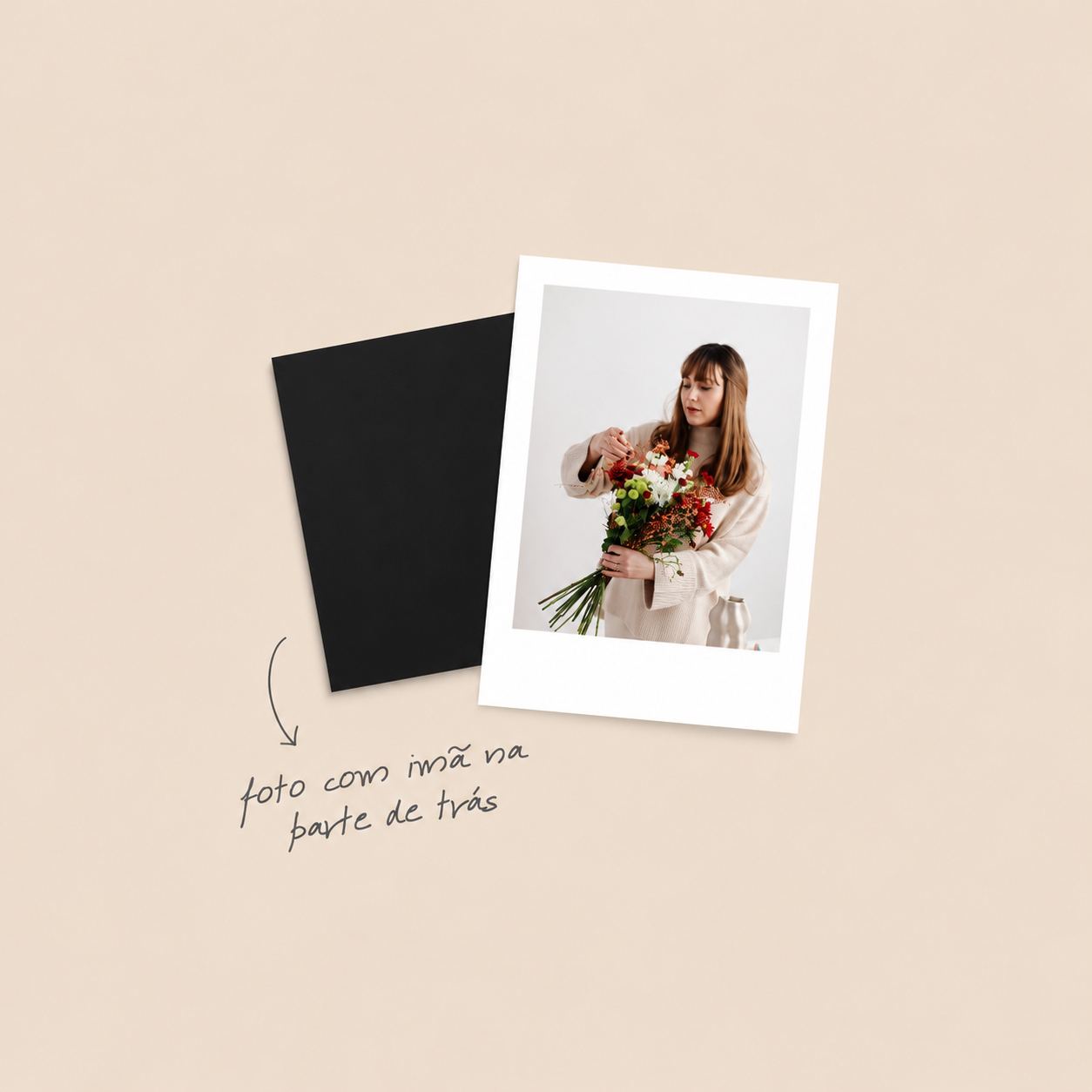 Fotografia real da Polaroide com ímã na parte de trás